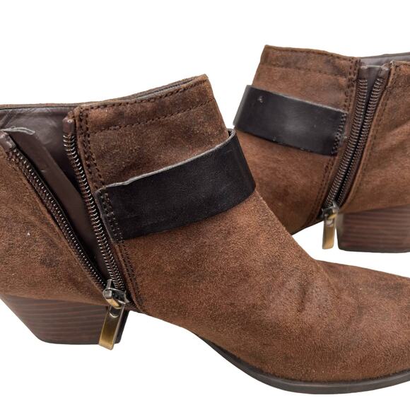 Franco Sarto Brown Faux Leather Ankle Boot Side Zip Stack Heel Bootie Size 7.5 - Picture 5 of 10